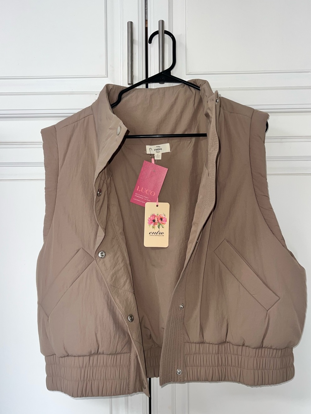 entro Neutral Taupe Puffer Vest - Picture 3 of 4